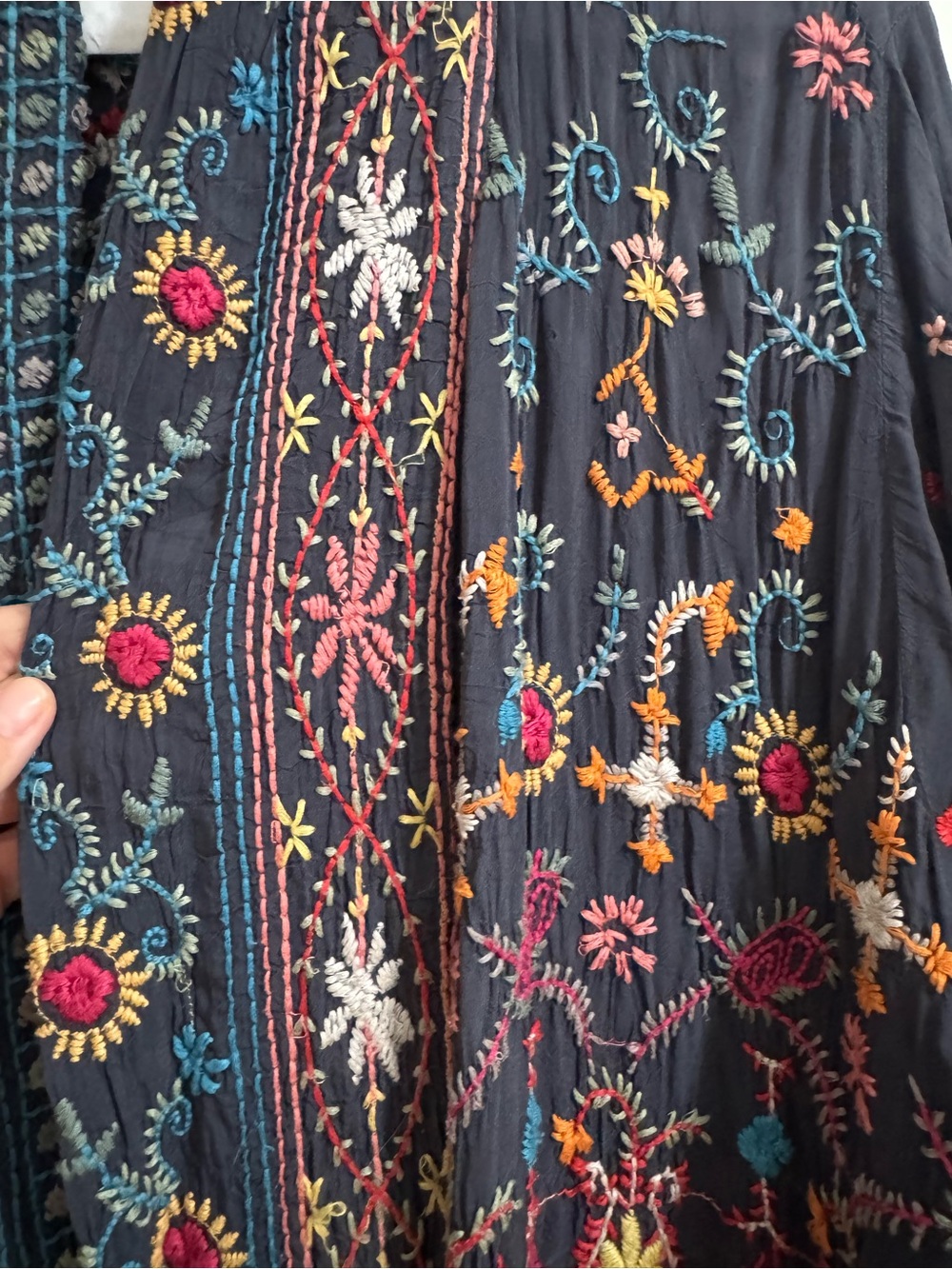Johnny Was Multicolor Embroidered Label with Red Logo - Picture 2 of 4